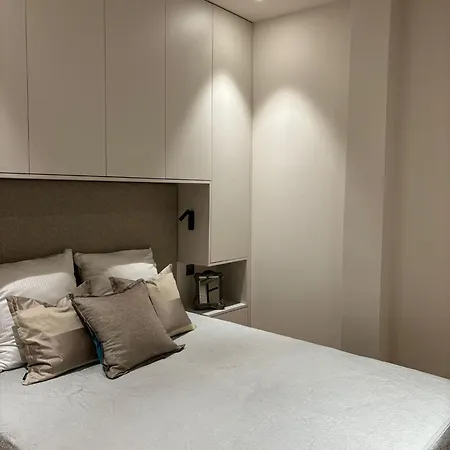 Sublime 2 Pieces Vue Palais Miramar